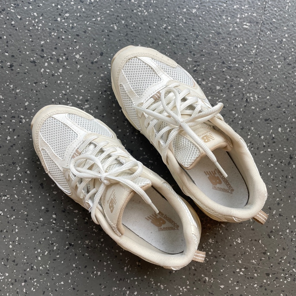 New balance running shoes